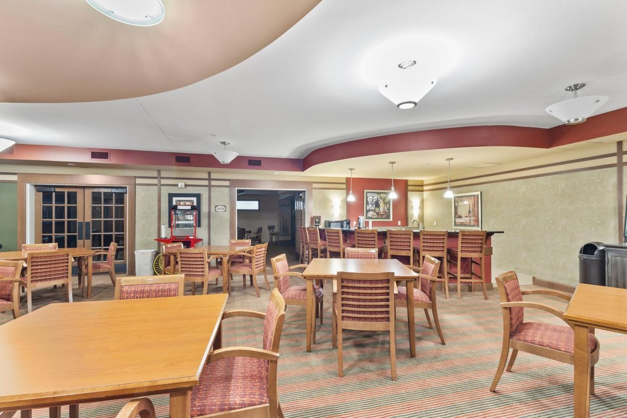 7100 Metro Blvd #116