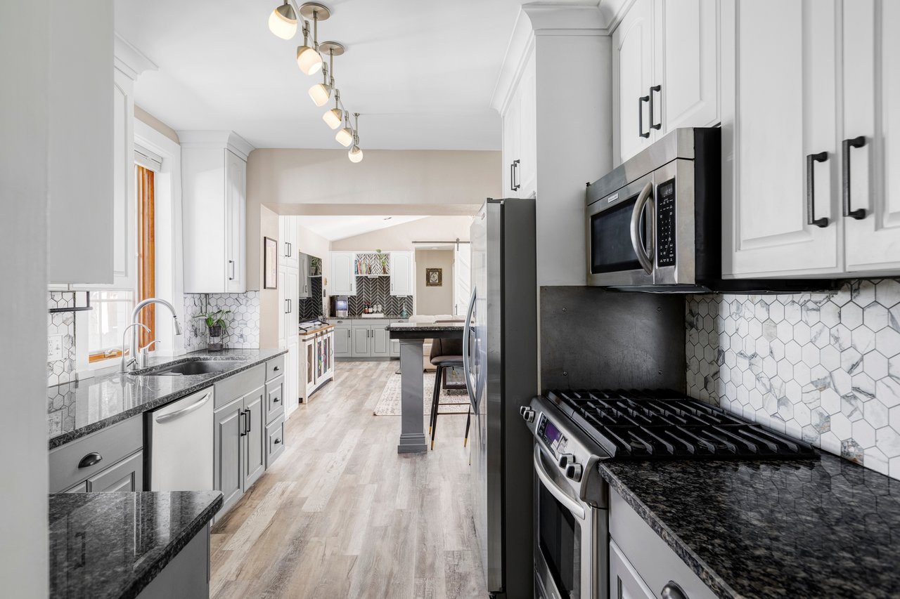 742 N Downing Street