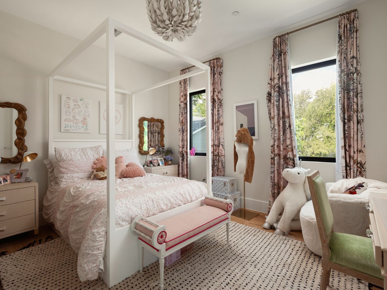 Modern Warmth in the Heart of Tarrytown
