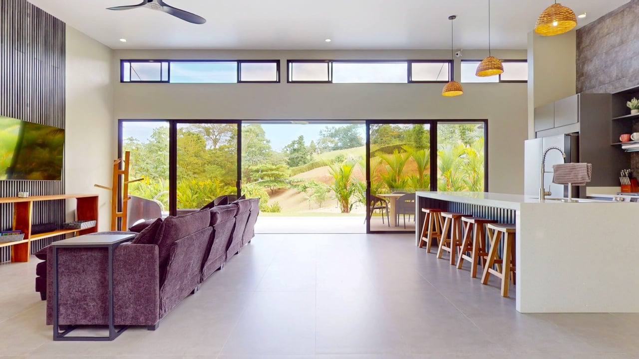 Private Modern Home in Ojochal, Costa Rica with Heated Saltwater Pool & Solar Backup