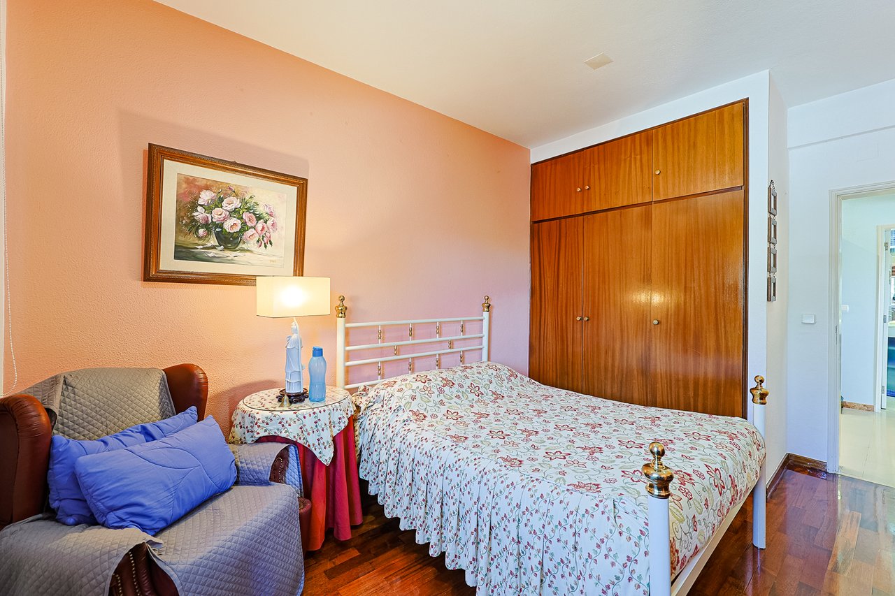 Exclusive 4,000 m² Estate in Azeitão with Tennis Court, Spa & Approved Development Project