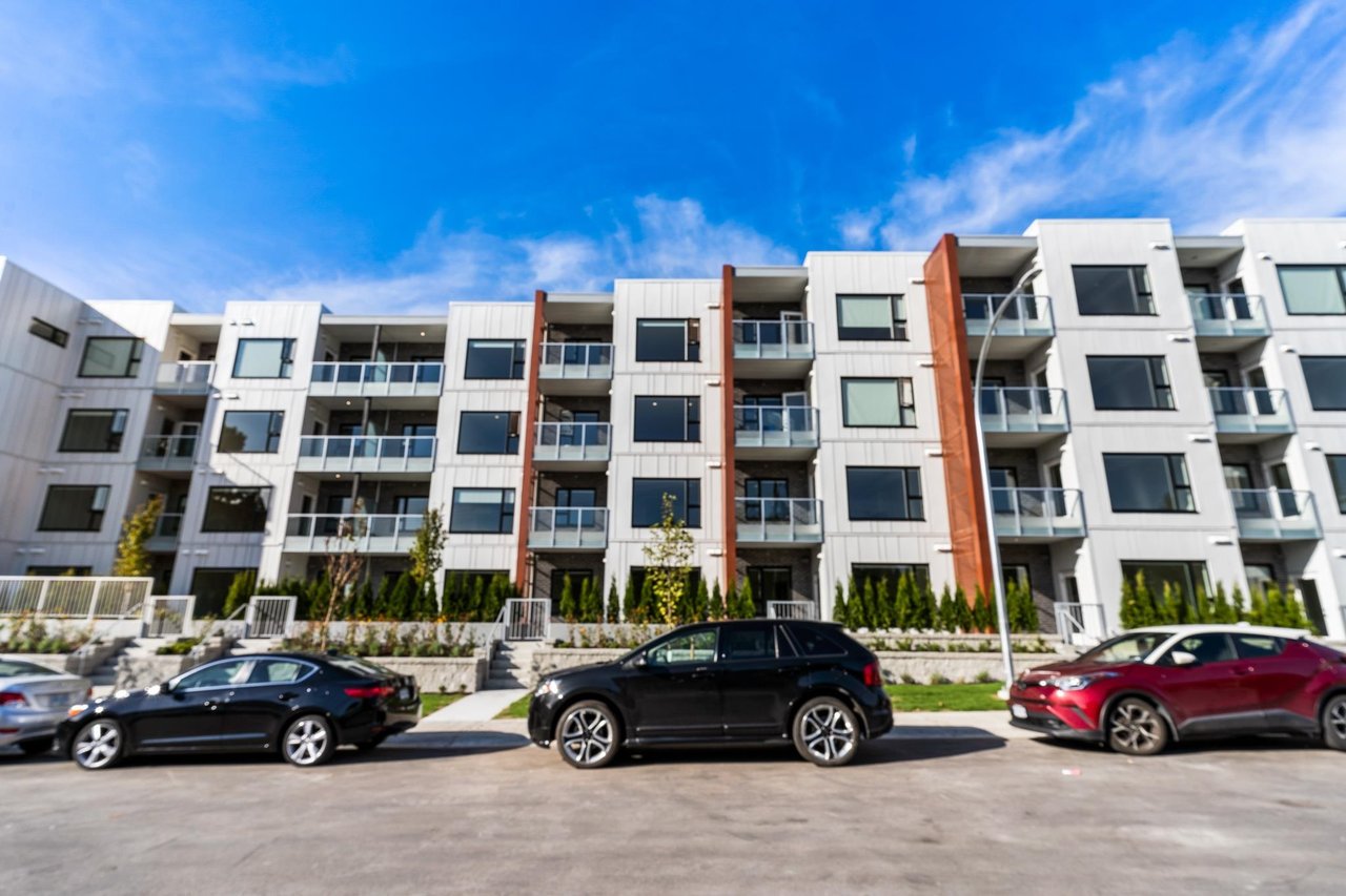310-2345 Rindall Ave Ave