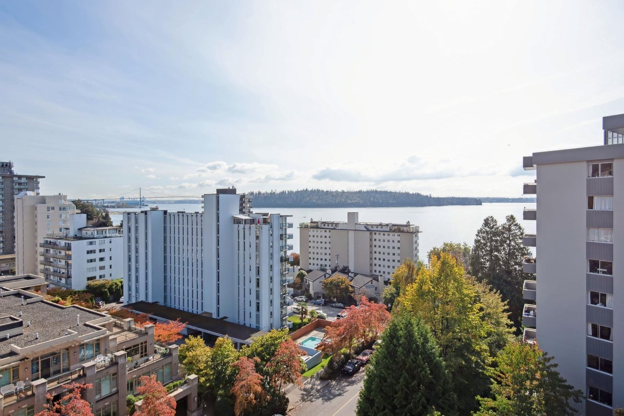 902-1930 Marine Dr