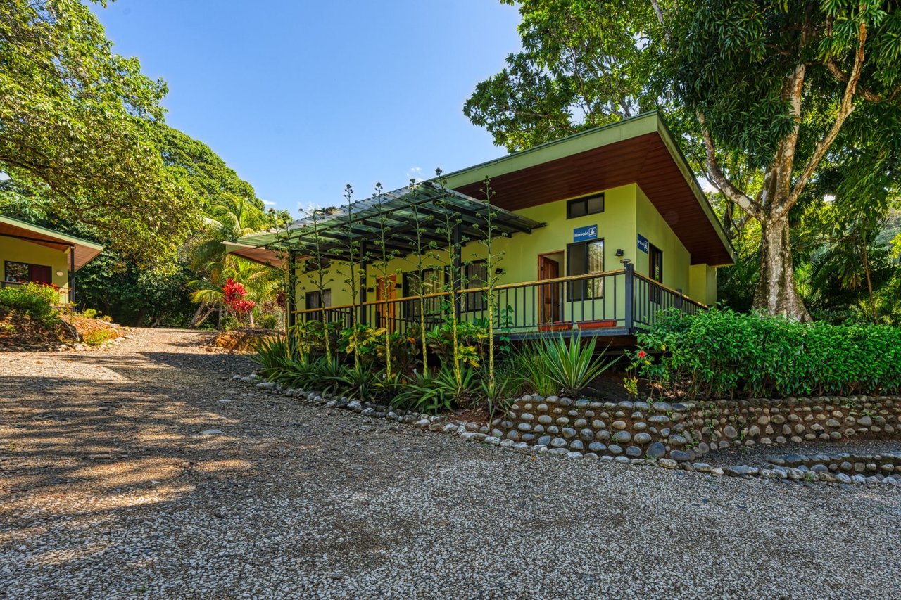 Balinese Beachfront Luxury Hotel, Uvita, Puntarenas