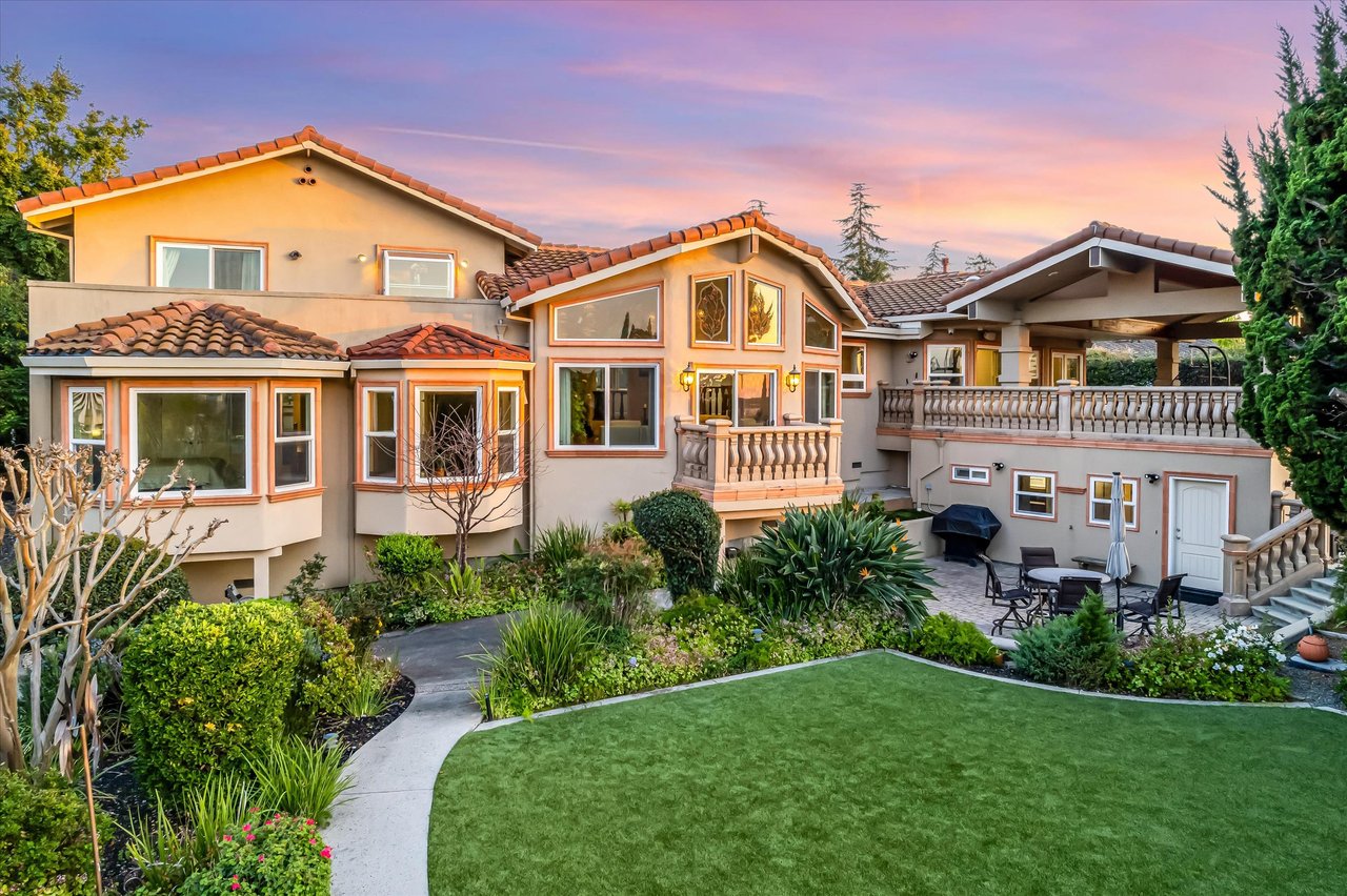 Spectacular Weibel  Residence in Fremont