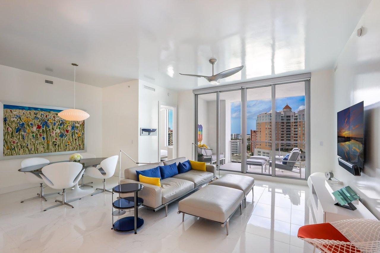 111 S Pineapple Ave #1008