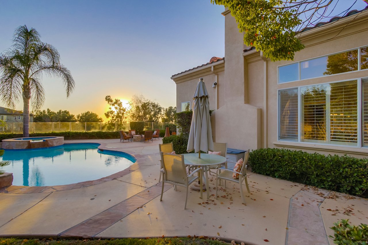 3553 Bluff Ct