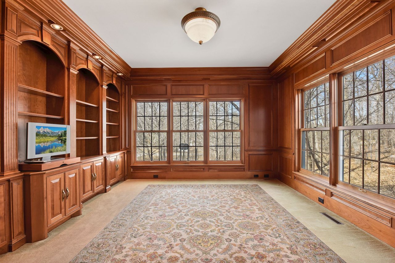 550 Oxford Road, Orono