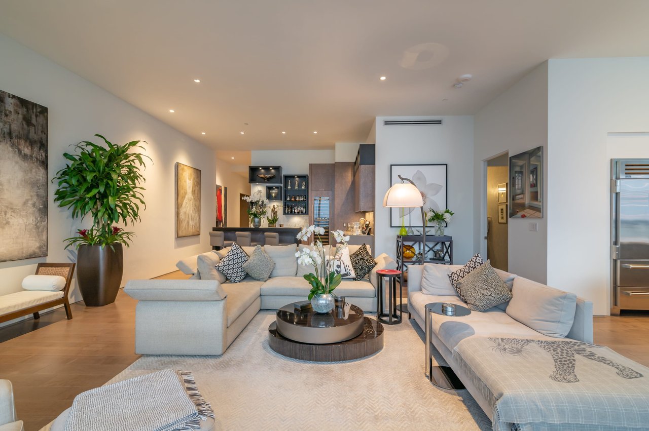 280 Golden Gate Point PH 2