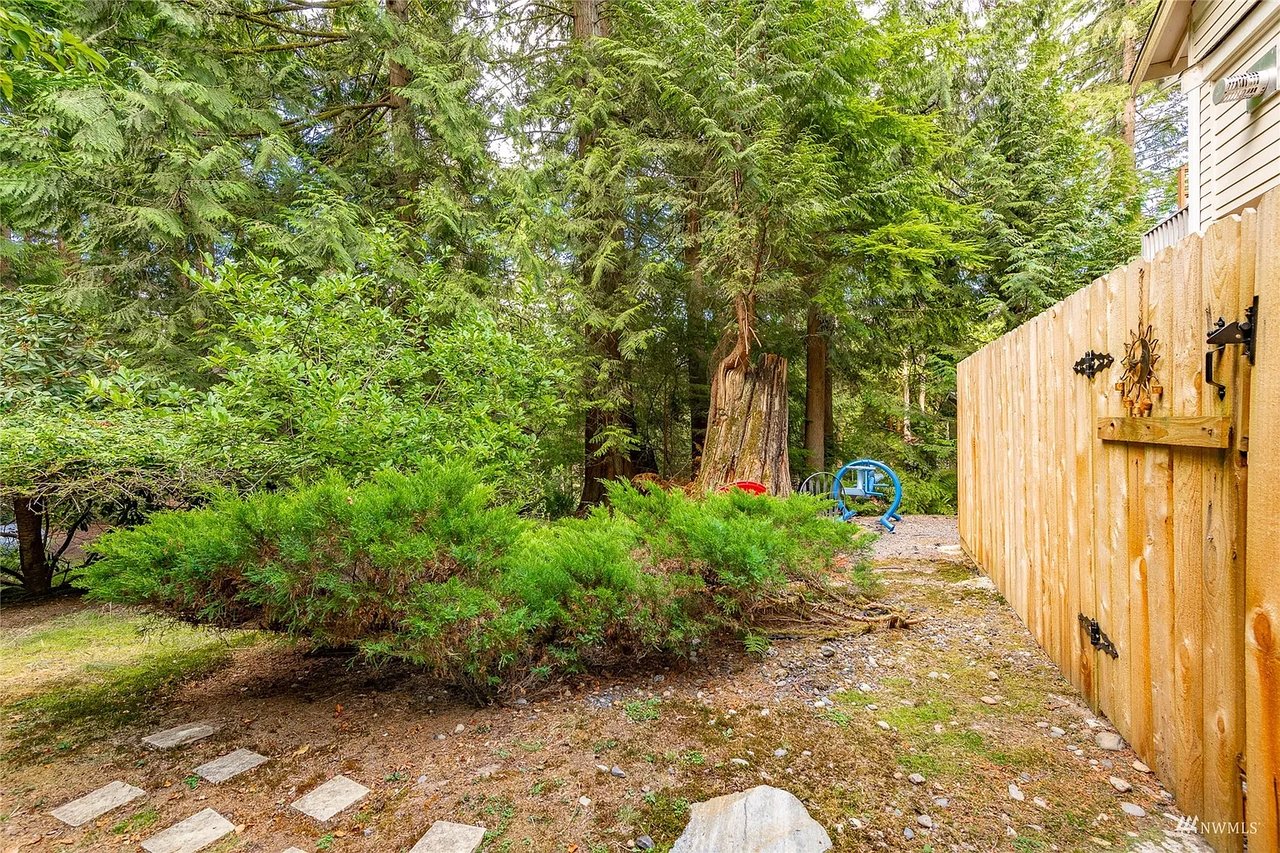 3 VALLEY CREST Way