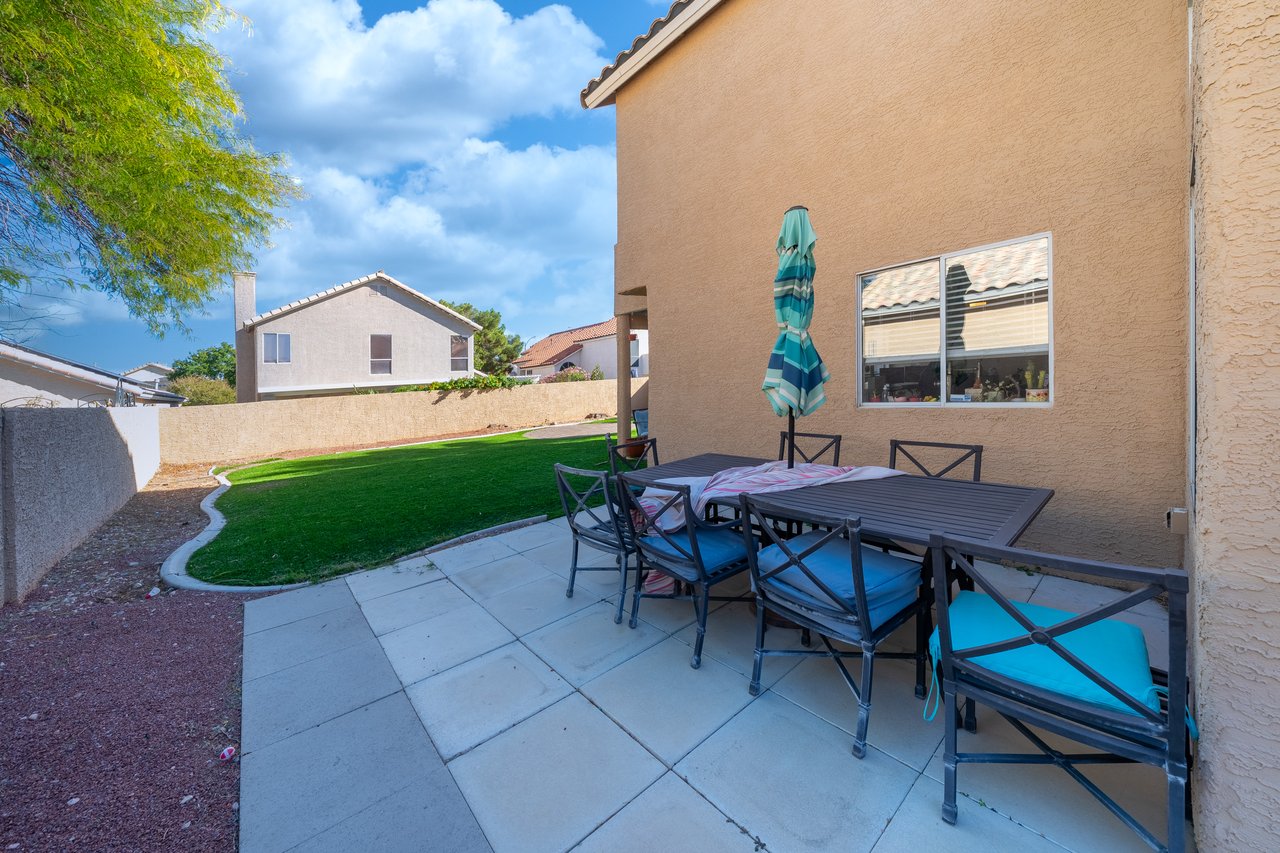 5620 Desert Creek Way