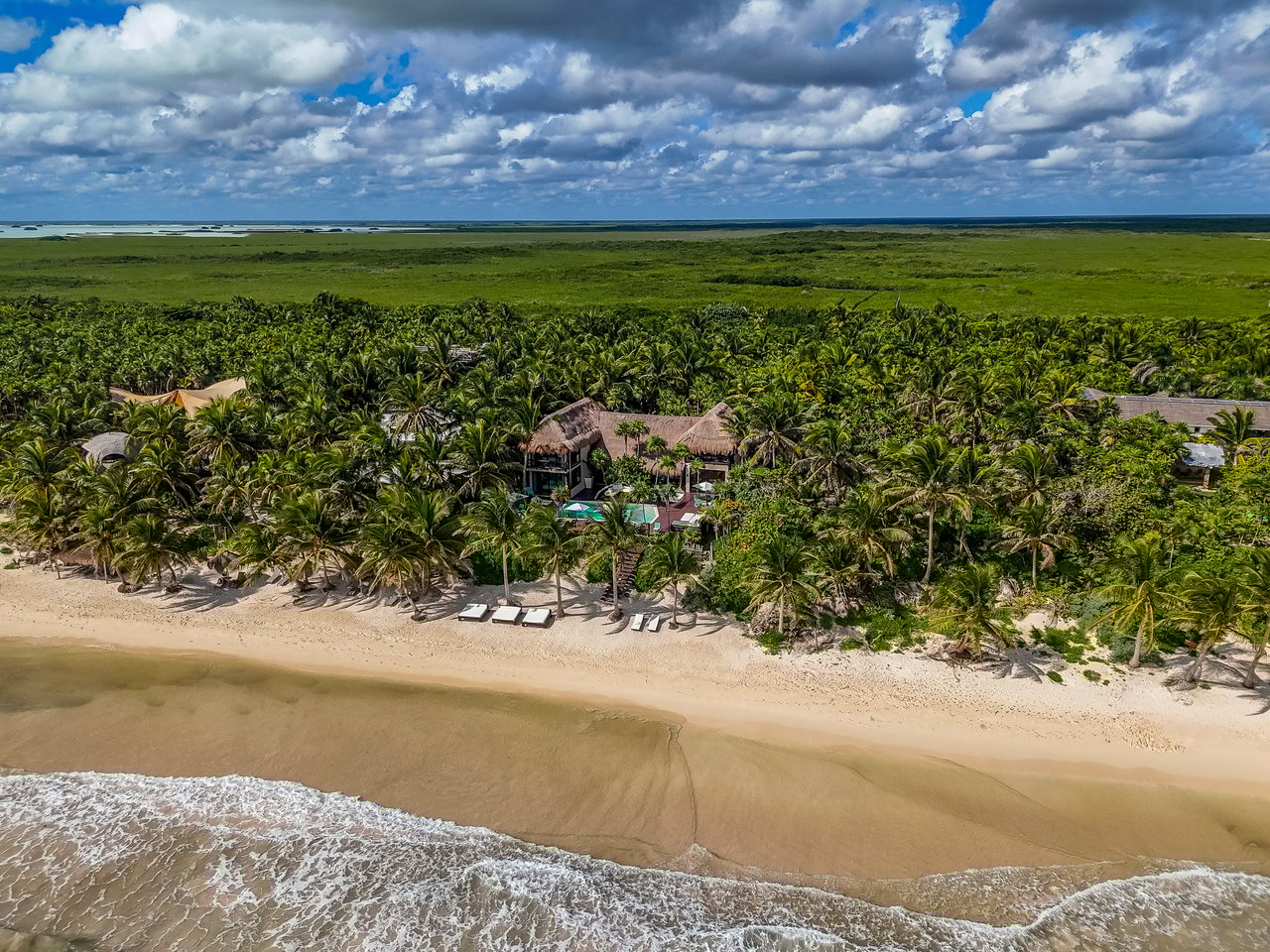 Casa Chic Tulum | Rare Beachfront Estate in Hotel Zone
