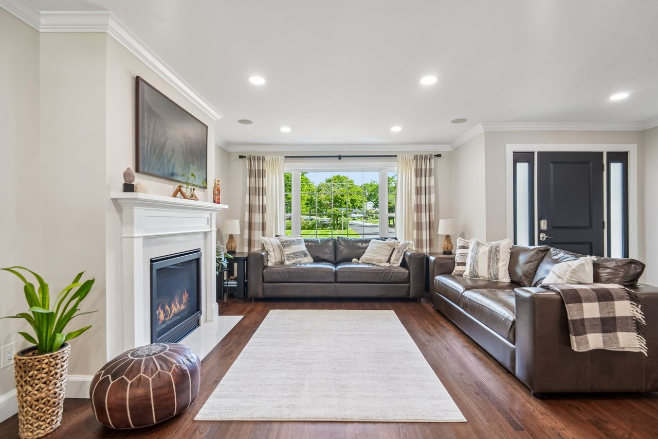 25 Ascot Way, Summit, NJ 07901