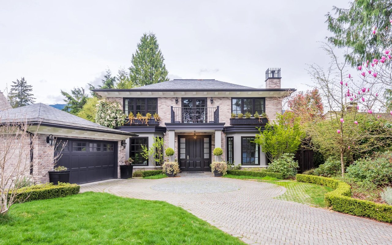 Best Bergen County Towns for Luxury Living and Privacy