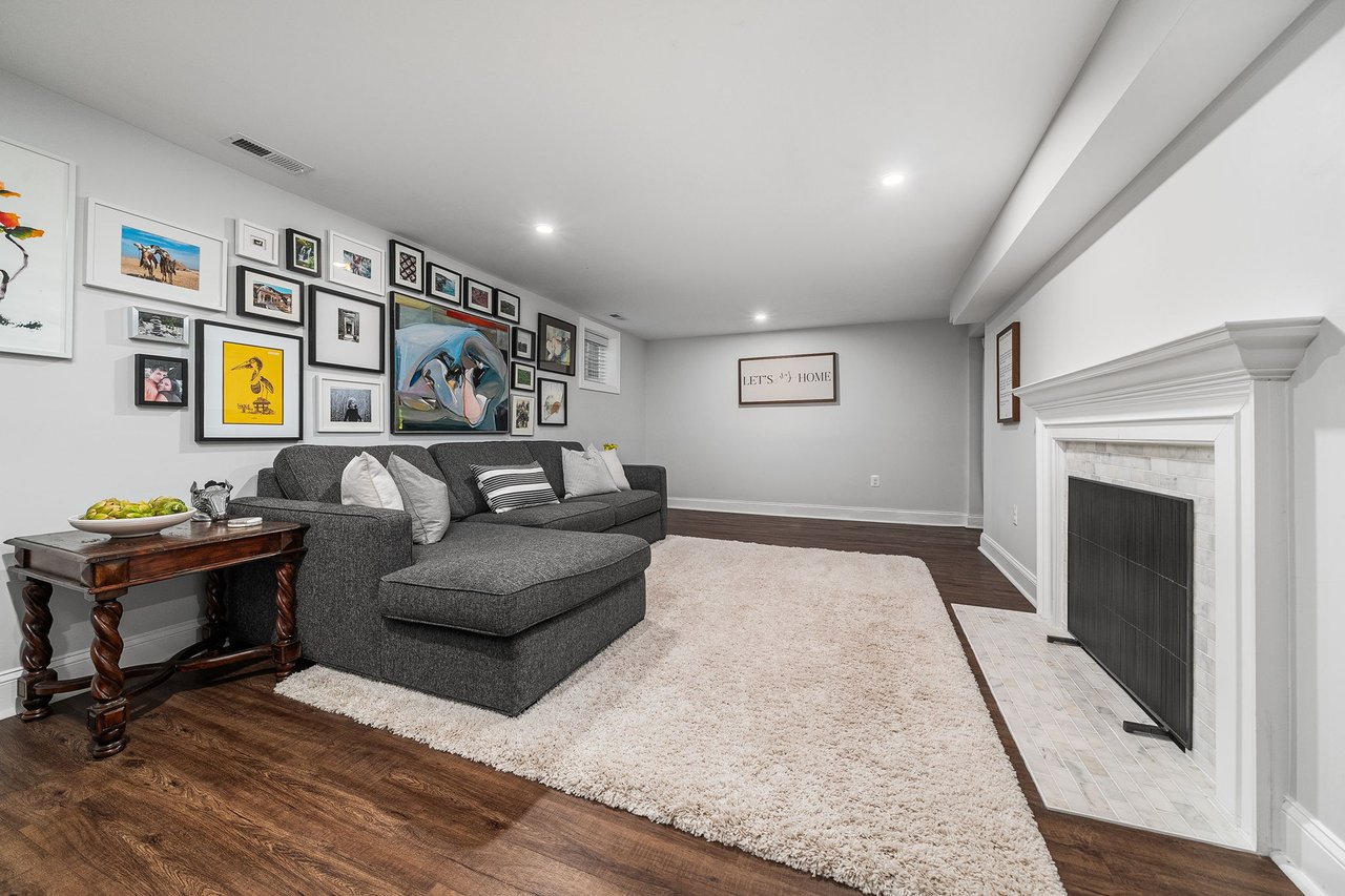 1138 Cameron Rd