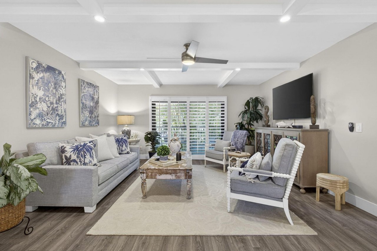 327 Southwind Drive, 203