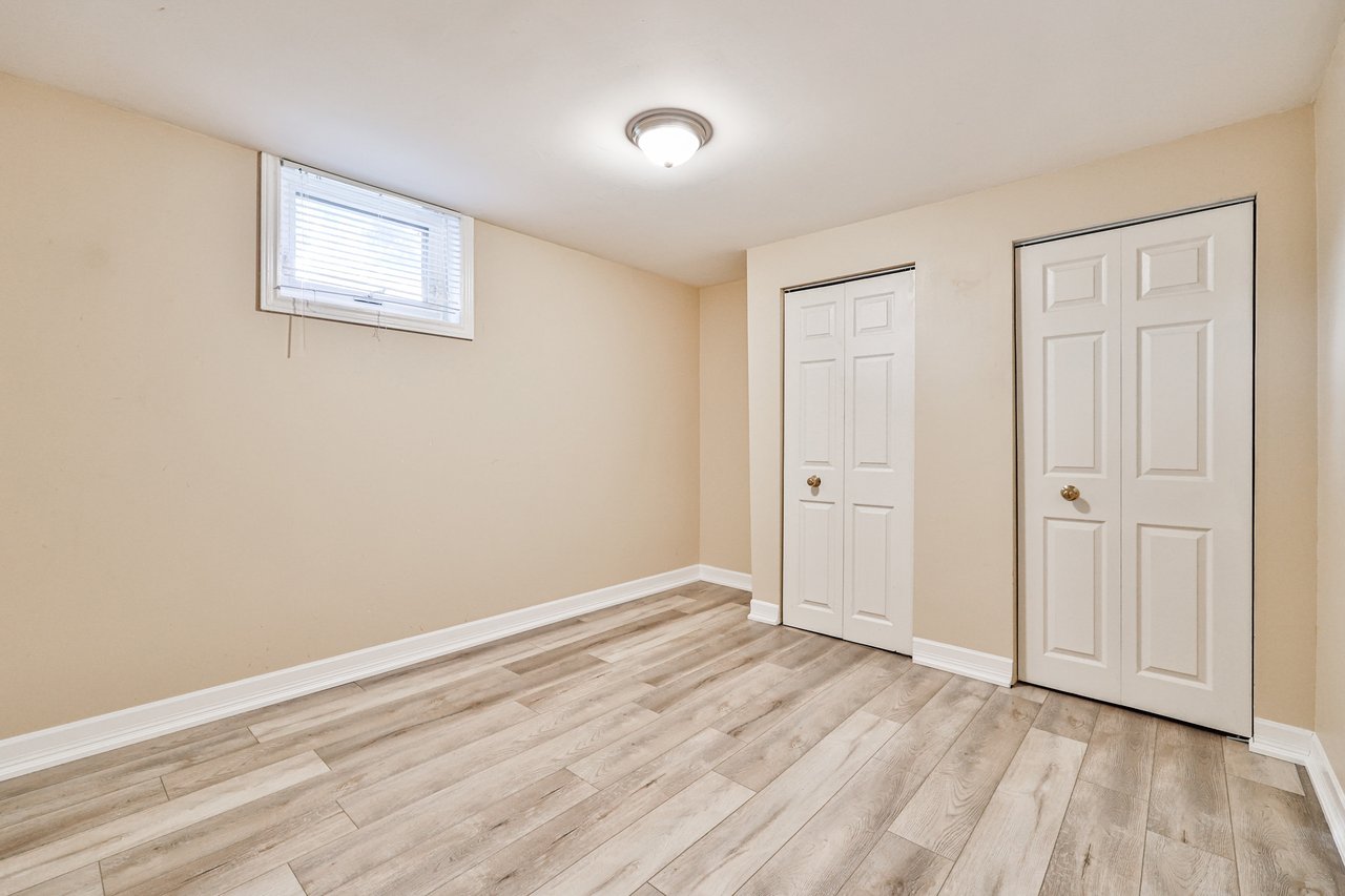 2063 Hixon Street, Oakville