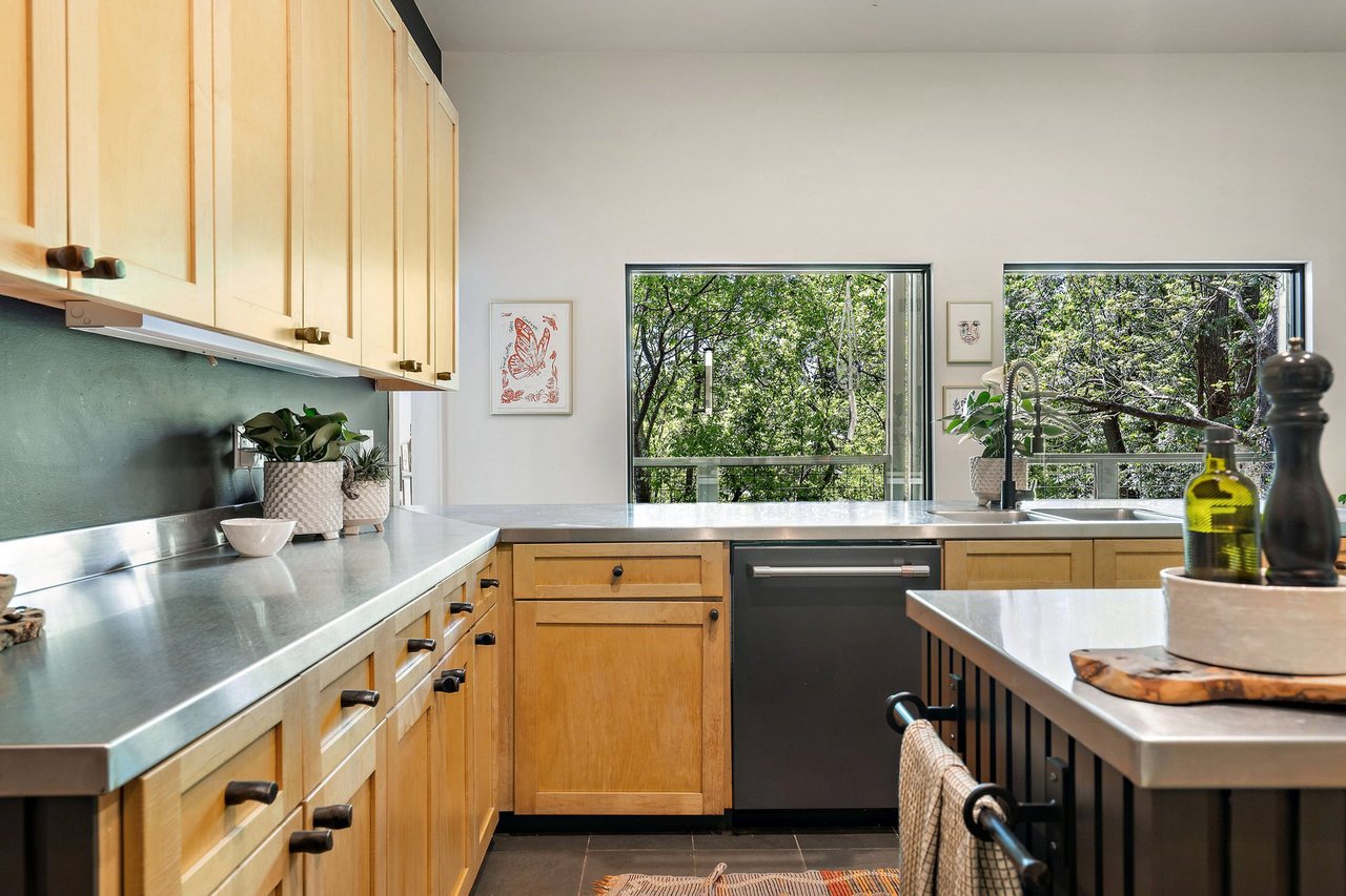 SOLD by Northwest Hills #1 Team: 7602 Rim Cove - Luxury Estate on Nearly an Acre