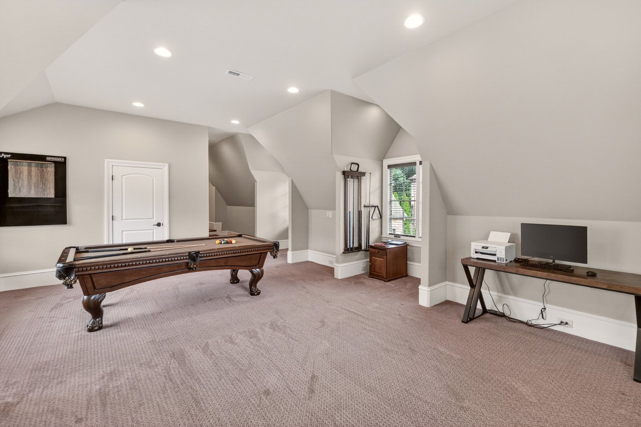 Private Exclusive Listing