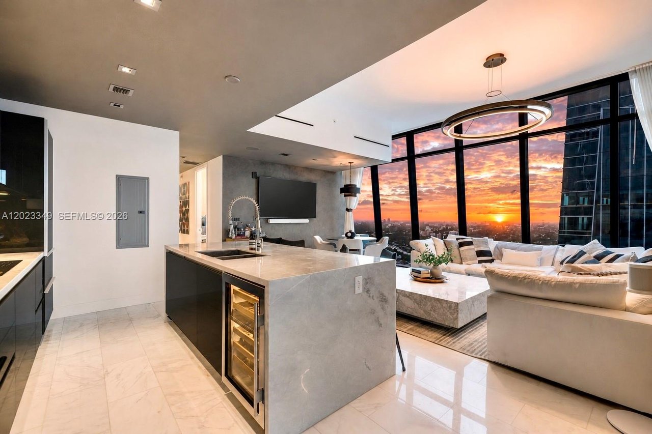 1451 Brickell Ave # 4304