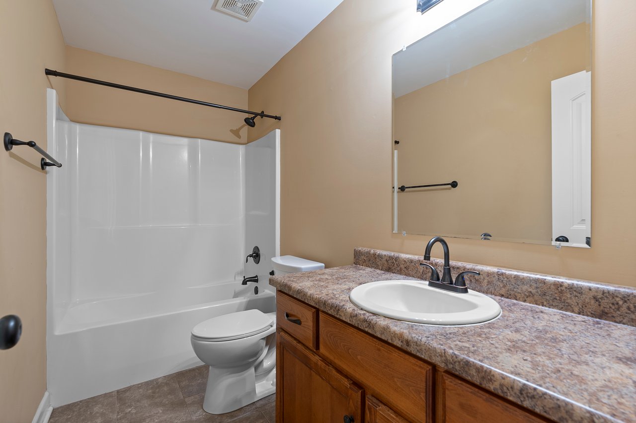 Large Lot - Minutes from Huntsville - Lawn Care Included