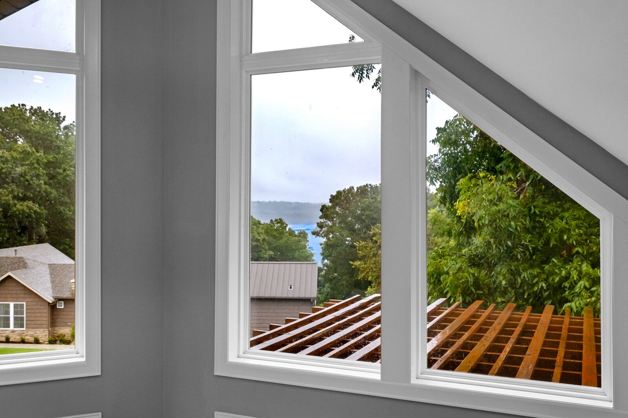 19123 Hill Rd, Springdale, AR 72764