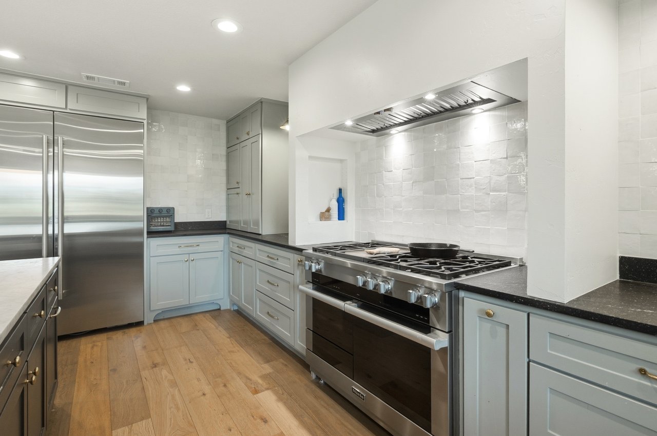 Acreage, Updated, All Near All Saints Episcopal School