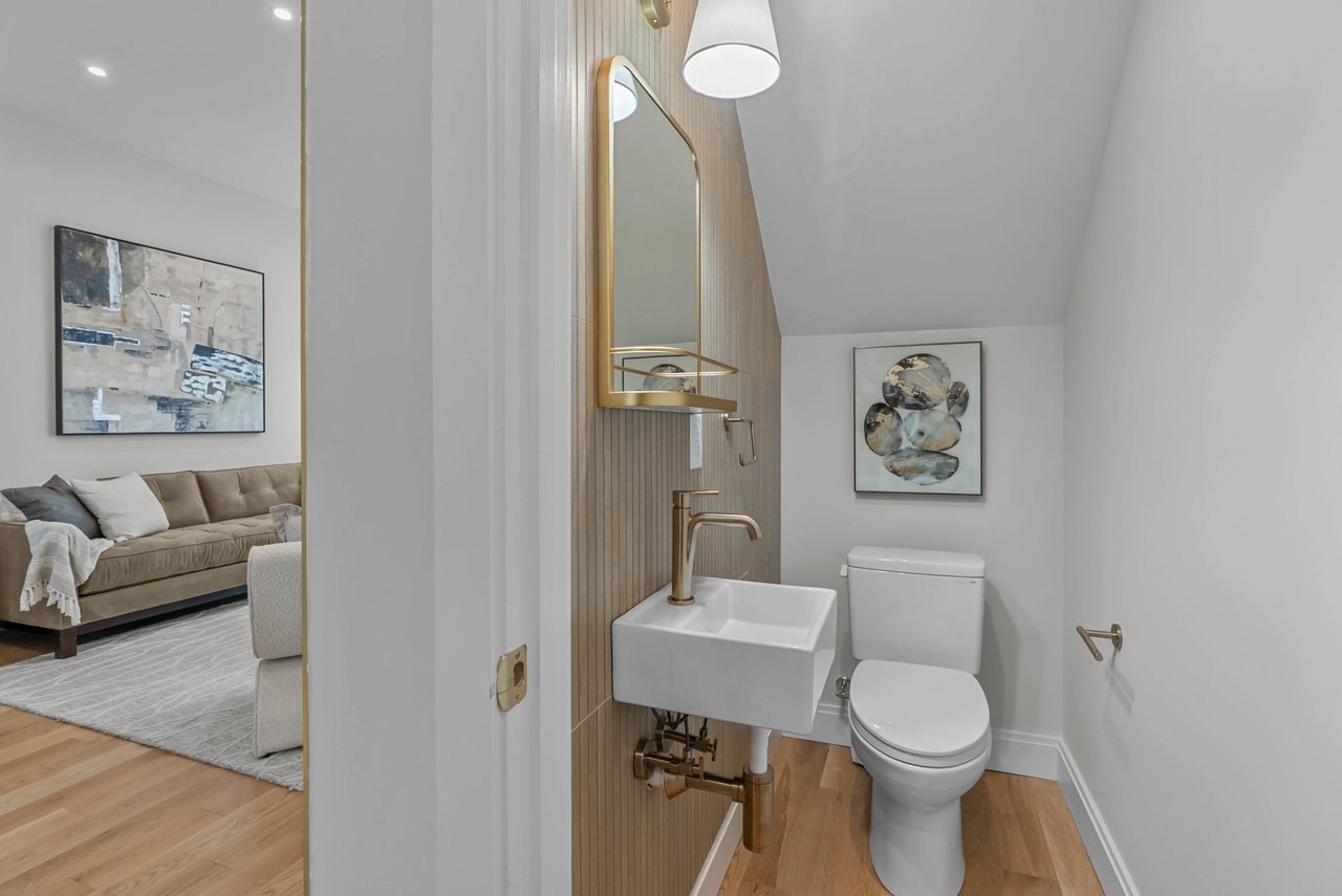 1100 Webster St #4, Philadelphia, PA 19147