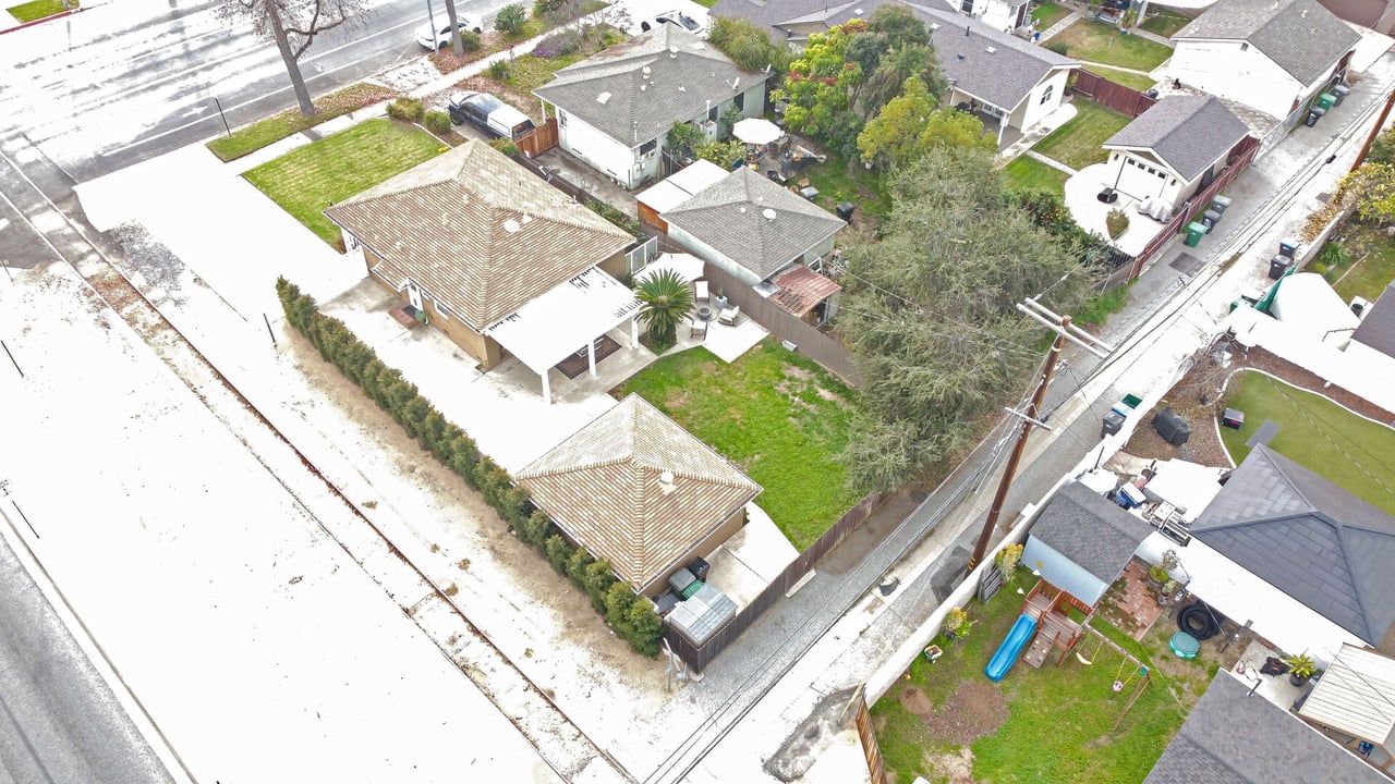 1481 Bonita Avenue
