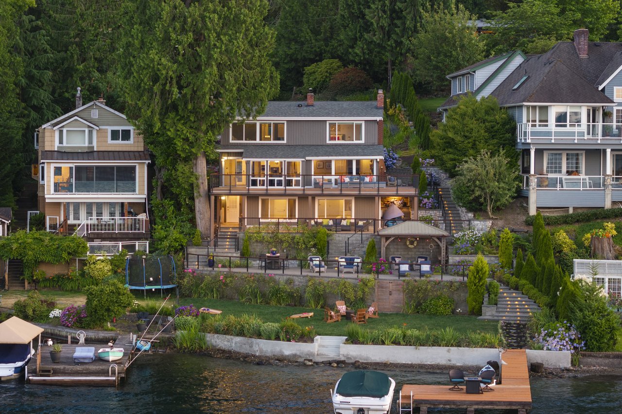 EFFORTLESS LAKE LIVING