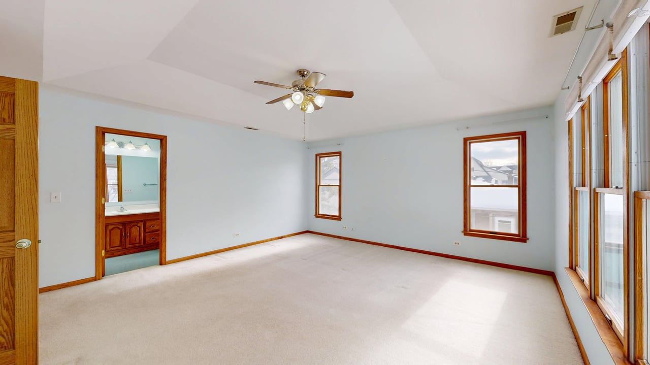 4512 Saratoga Avenue