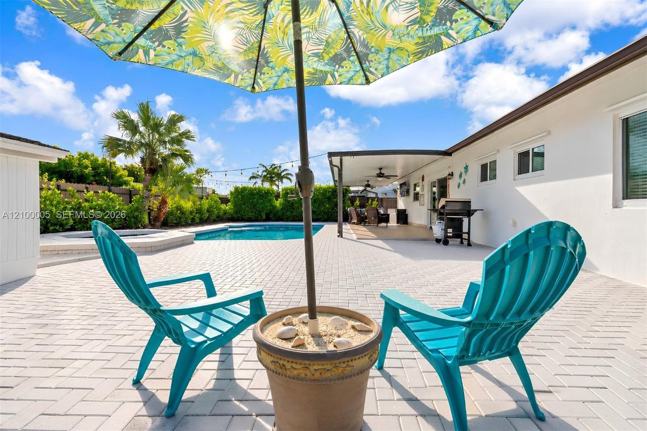 12010-sw-107-street-miami-fl-home-for-sale-pool-area-2