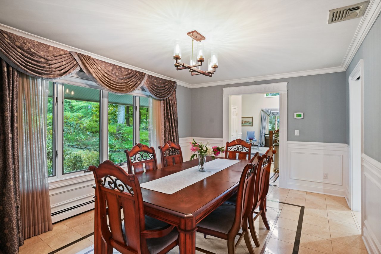 12 Logging Road