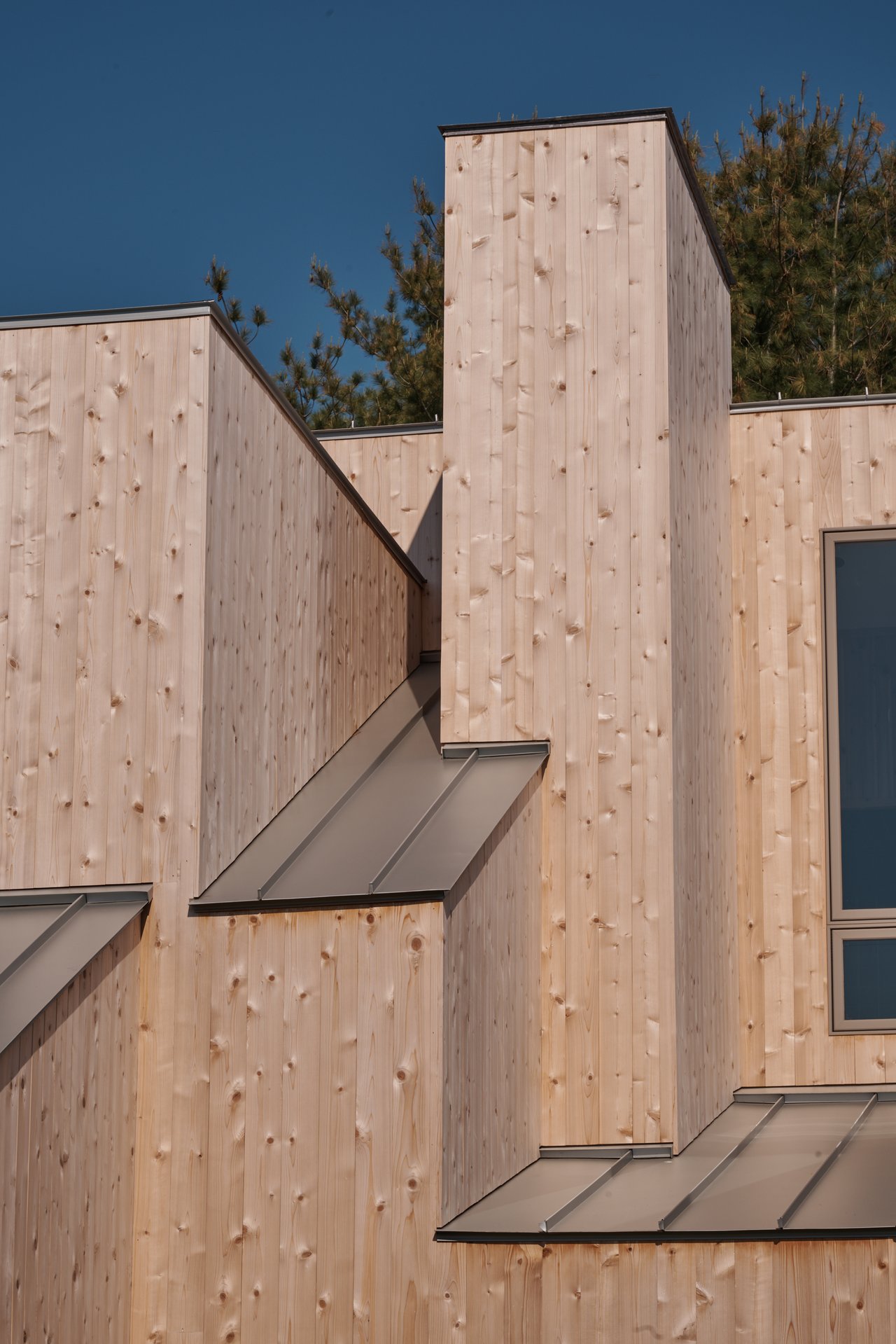 A REFINED ARCHITECTURAL STATEMENT