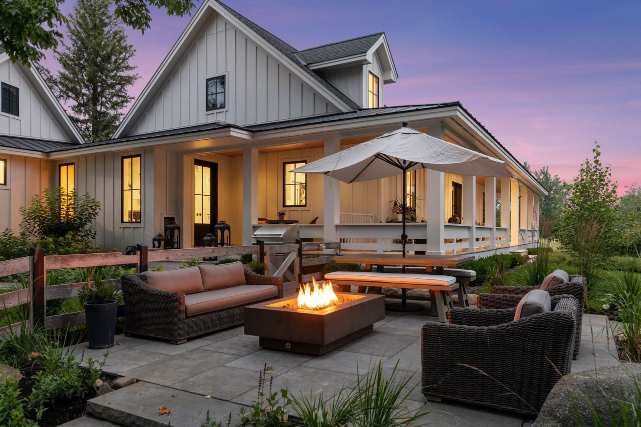 2782 Willow Drive, Medina