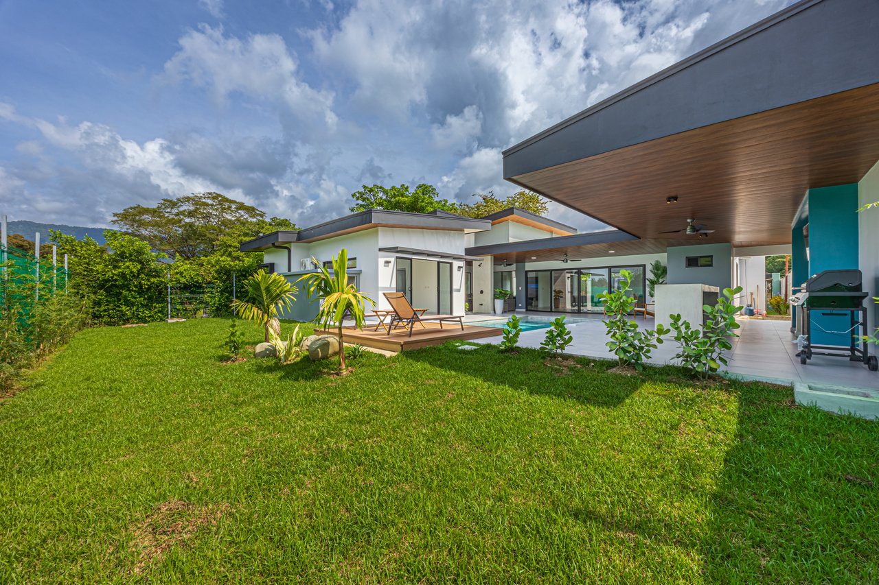 Casa Coral: Luxury Brand New Home in Uvita's Premier Neighborhood