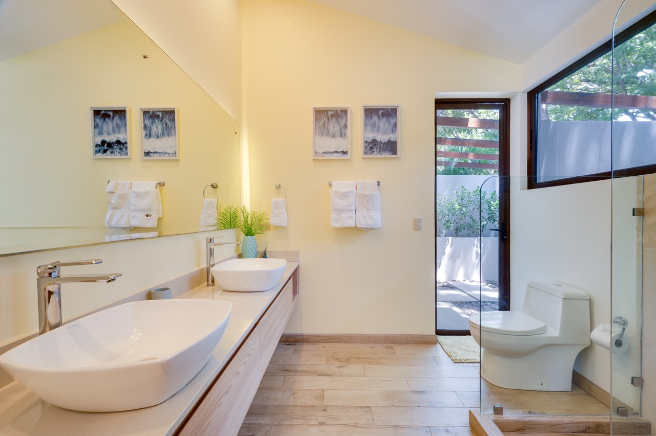 Casa Pachote | Exquisite 4-Bedroom Luxury Home in Hacienda Pinilla’s Reserva de Golf