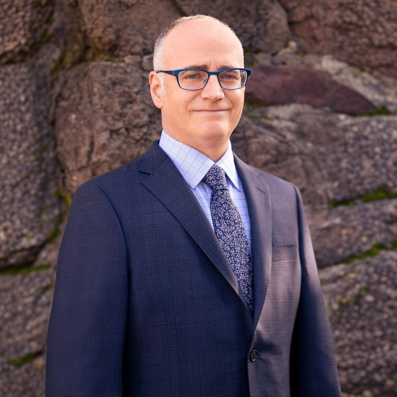 Robert Jones Berkeley, CA Real Estate Agent Headshot