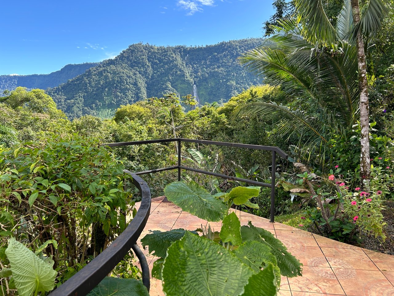 Waterfall View Cabin Estate, Perez Zeledon, San Jose