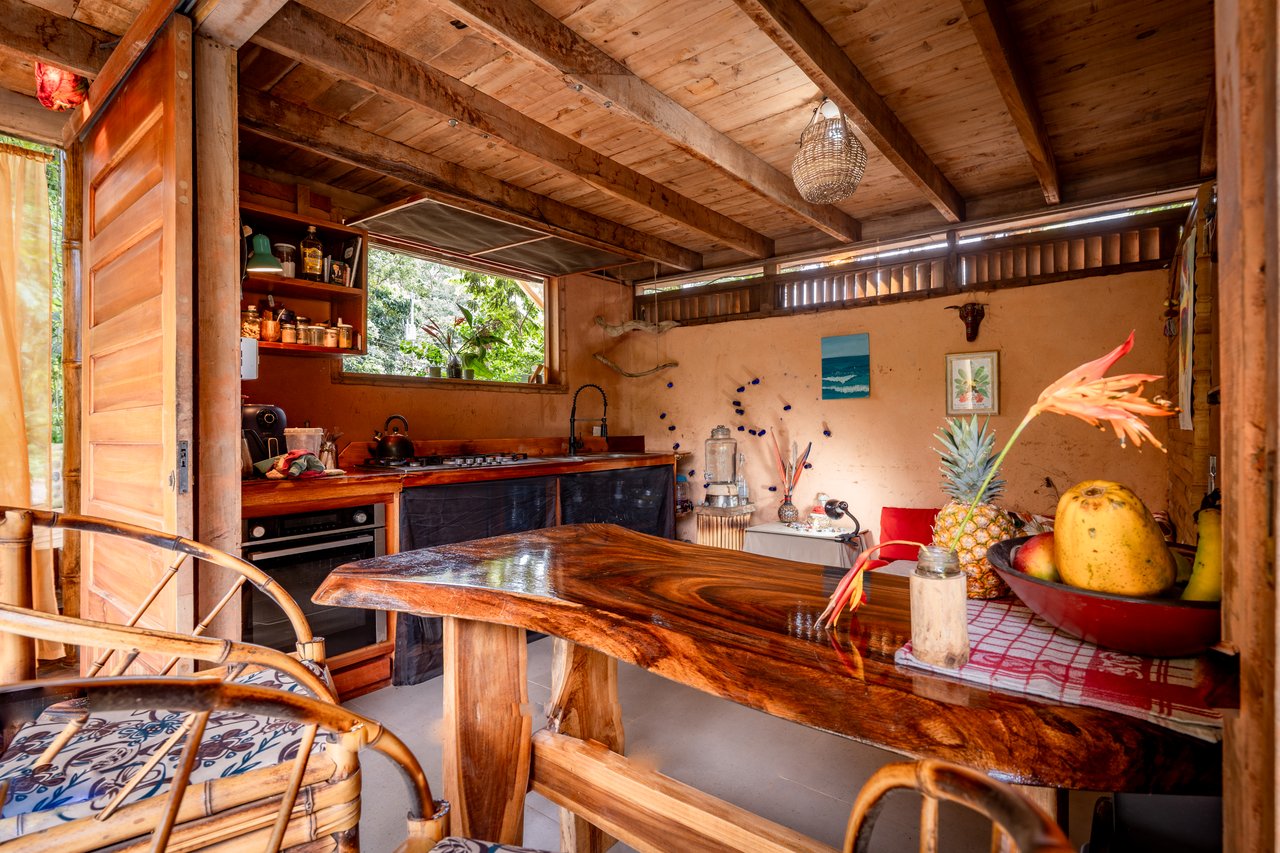 4 Bedroom 2 Bathroom Uvita Home