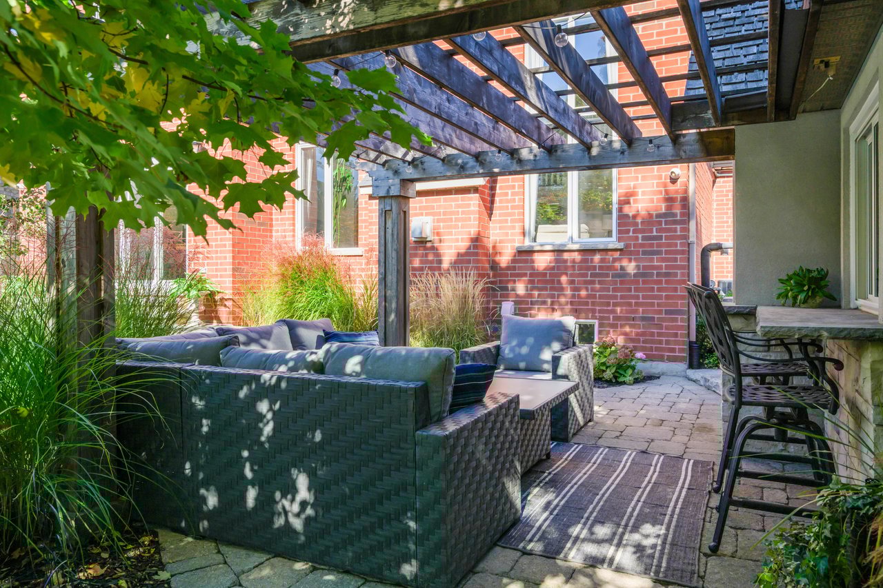 Resort-style yard backing onto lush ravine