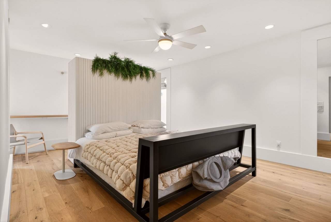 Inspiring MCM Residence