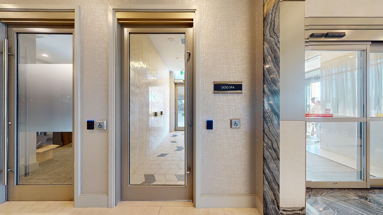 10 Gatineau Drive Unit: 209