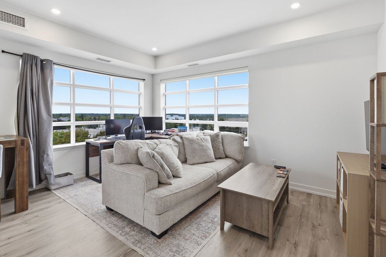 247 Northfield Dr E 514