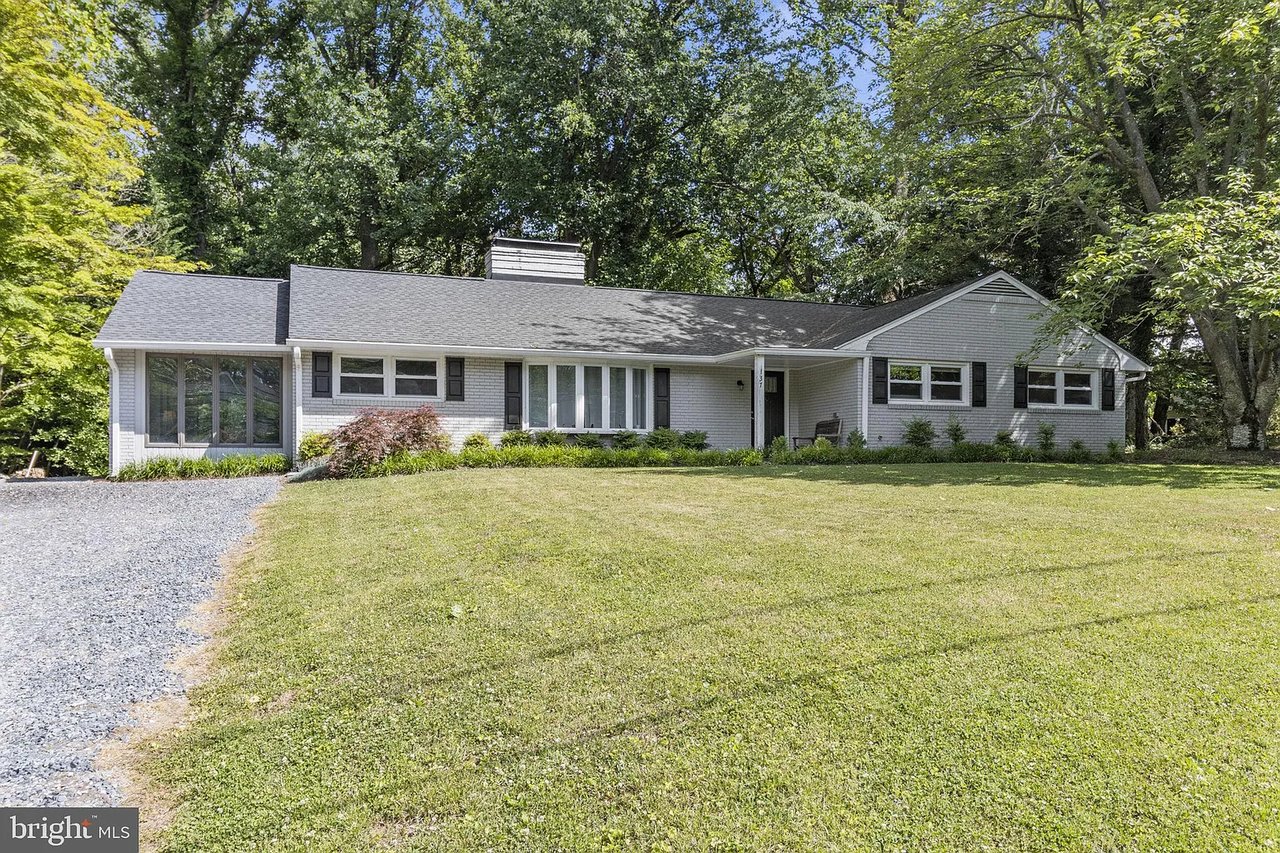 137 Severn Wy