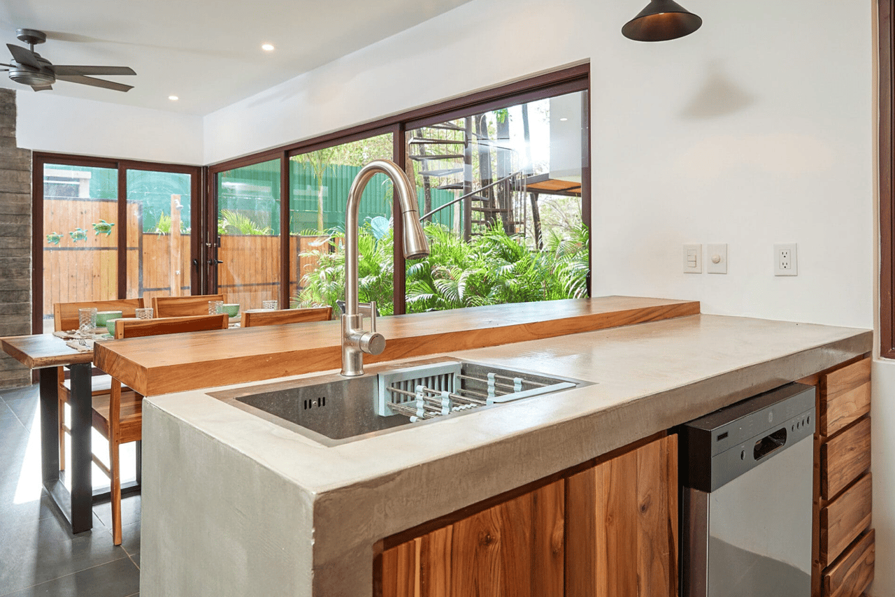 Green Turtle Townhomes - Tamarindo Investment Complex