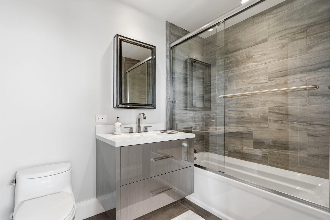 6180 N LAS BRISAS Drive