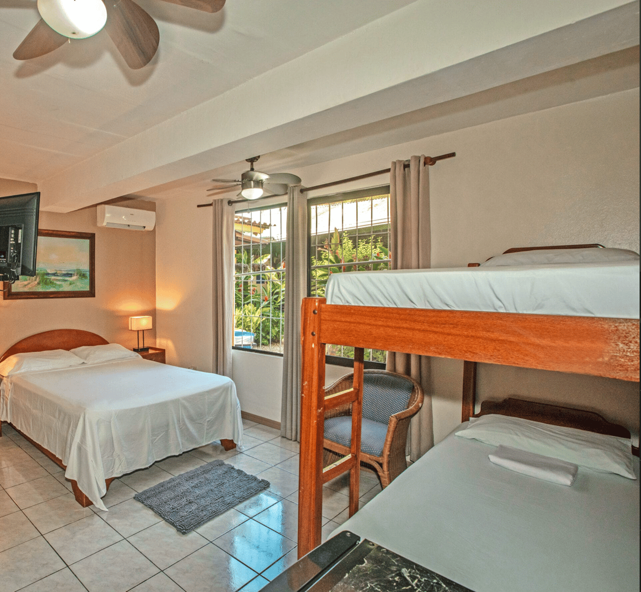 Beachside Hotel - Playa Del Coco - Titled