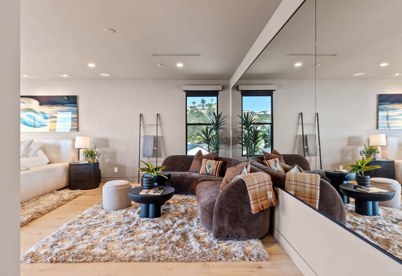 606 E Avenida San Juan