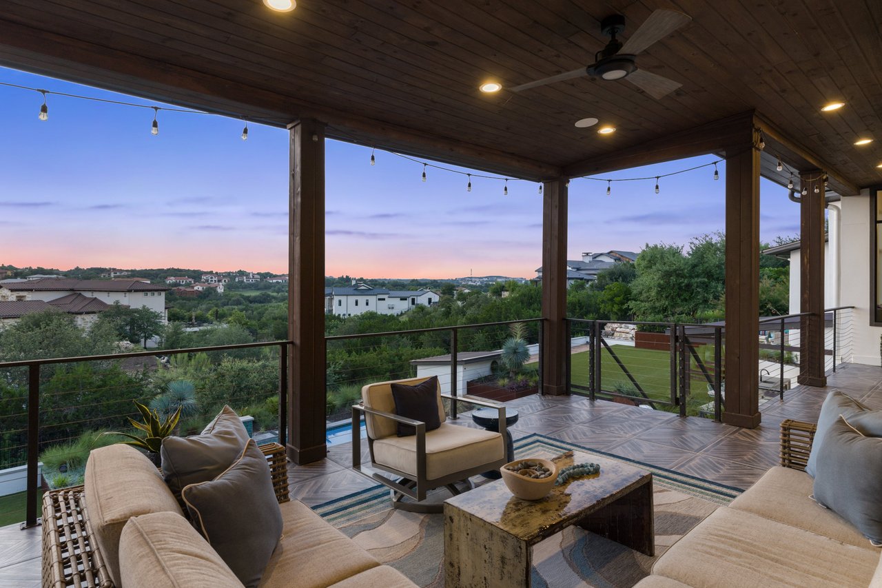 Spanish Oaks Luxury 